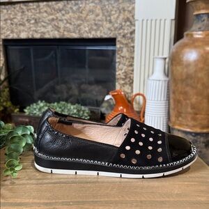 Hispanitas Maiko Women's Flat - Black - Sz 6/6.5 US; 37 EU